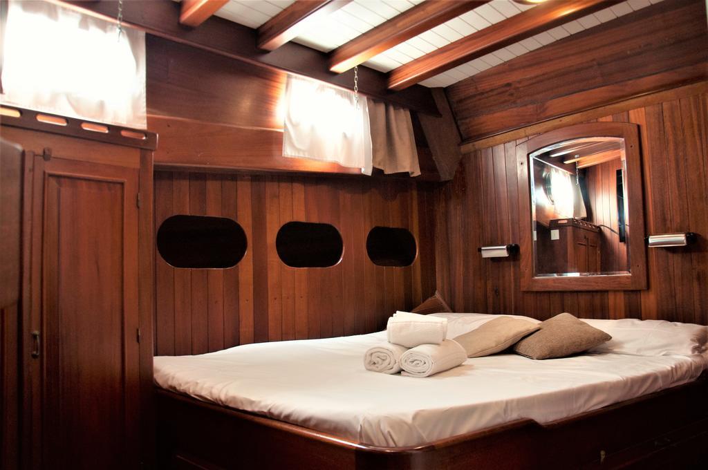 Lady Christa Hotel ปาแลร์โม ภายนอก รูปภาพ